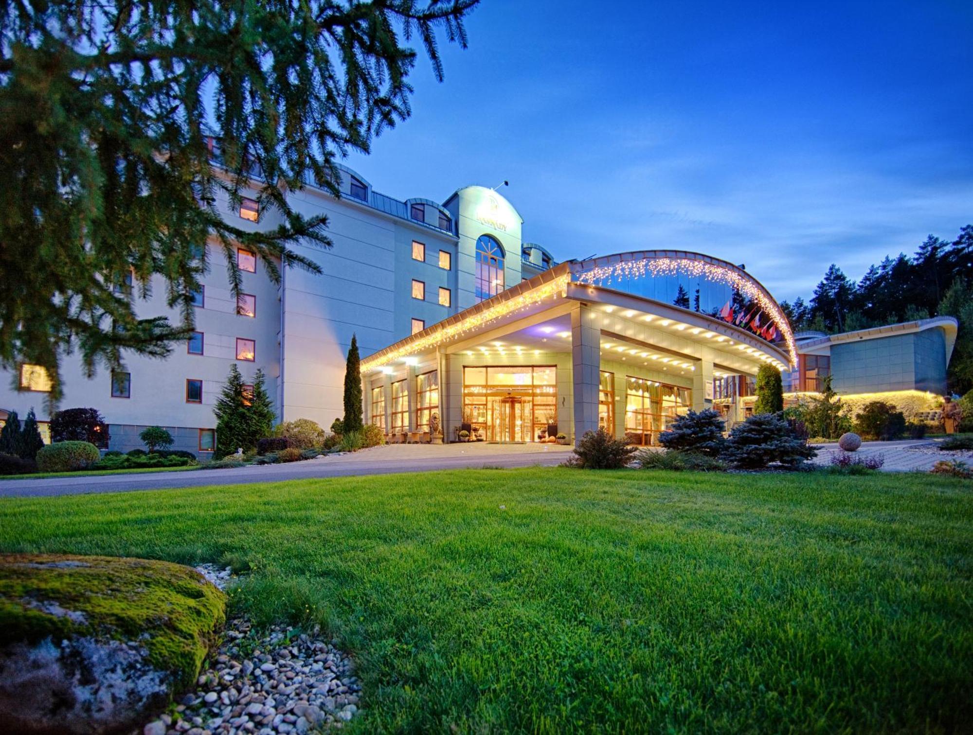 Wellness & Spa Hotel Kaskady スリアチ エクステリア 写真