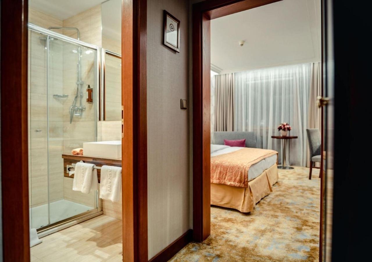 Wellness & Spa Hotel Kaskady スリアチ エクステリア 写真
