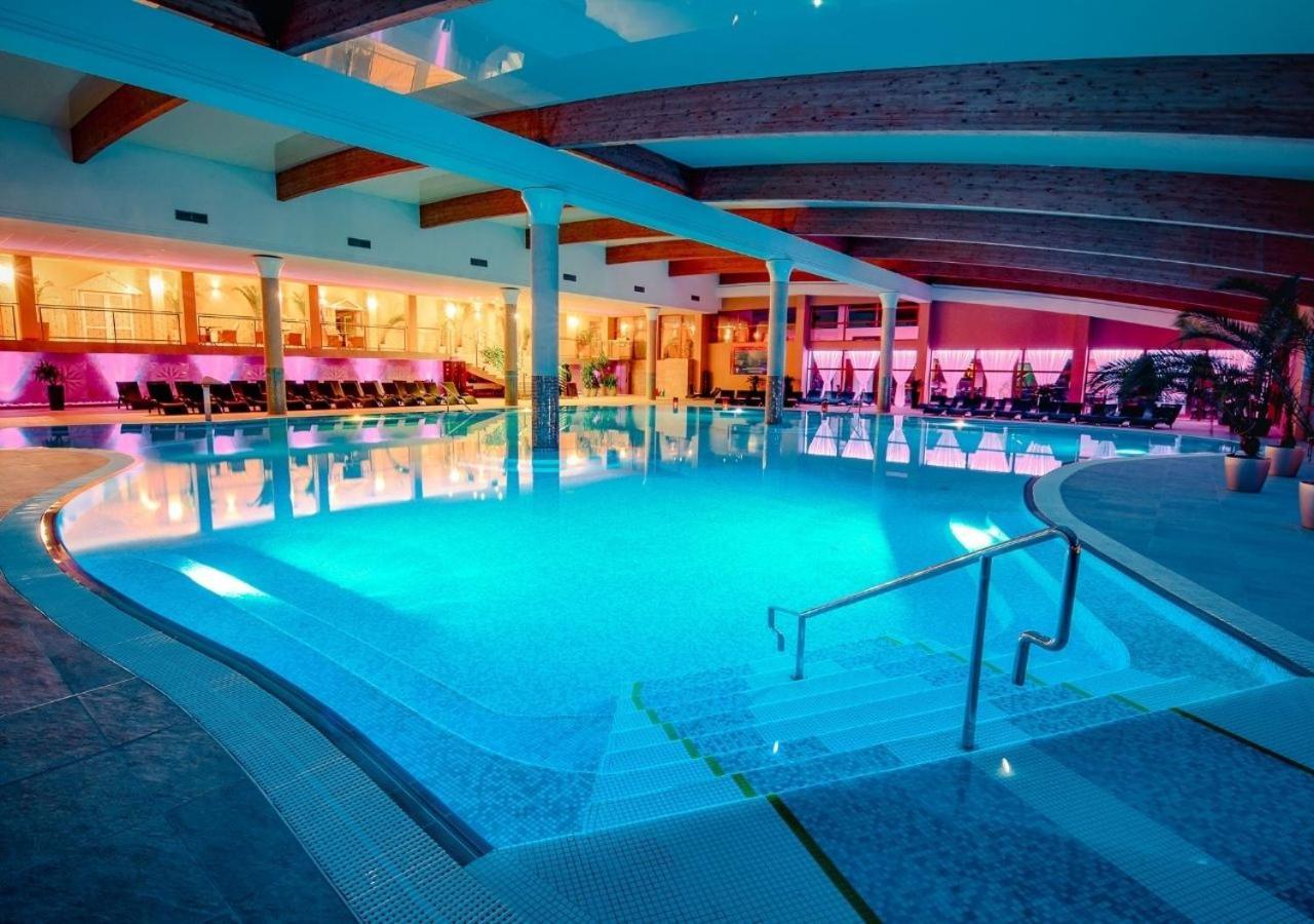 Wellness & Spa Hotel Kaskady スリアチ エクステリア 写真